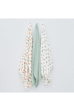 
                        
                          Load image into Gallery viewer, Not Too Big Bamboo Swaddle Farm to Table - 3 Pack
                        
                      