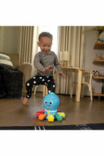 
                        
                          將圖片載入圖庫檢視器 Baby Einstein Go Opus Go 4-in-1 Crawl &amp; Chase Pal
                        
                      