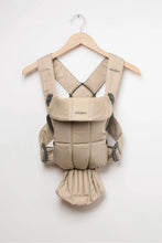 
                        
                          Load image into Gallery viewer, BabyBjörn Baby Carrier Mini - Beige, Woven
                        
                      