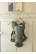 
                        
                          將圖片載入圖庫檢視器 BabyBjörn Baby Carrier Mini - Dark Green, Woven
                        
                      