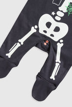 
                        
                          將圖片載入圖庫檢視器 Mothercare Halloween Skeleton Glow-in-the-Dark Outfit
                        
                      