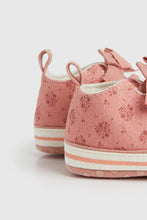 
                        
                          將圖片載入圖庫檢視器 Mothercare Autumn Pram Trainers
                        
                      