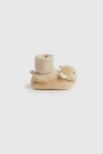 
                        
                          將圖片載入圖庫檢視器 Mothercare Bear Rattle Sock-Top Booties
                        
                      