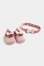 
                        
                          Load image into Gallery viewer, Mothercare Pink Pram Shoes and Headband Set
                        
                      