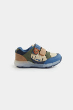 
                        
                          Load image into Gallery viewer, Mothercare Bear Light-Up Trainers
                        
                      